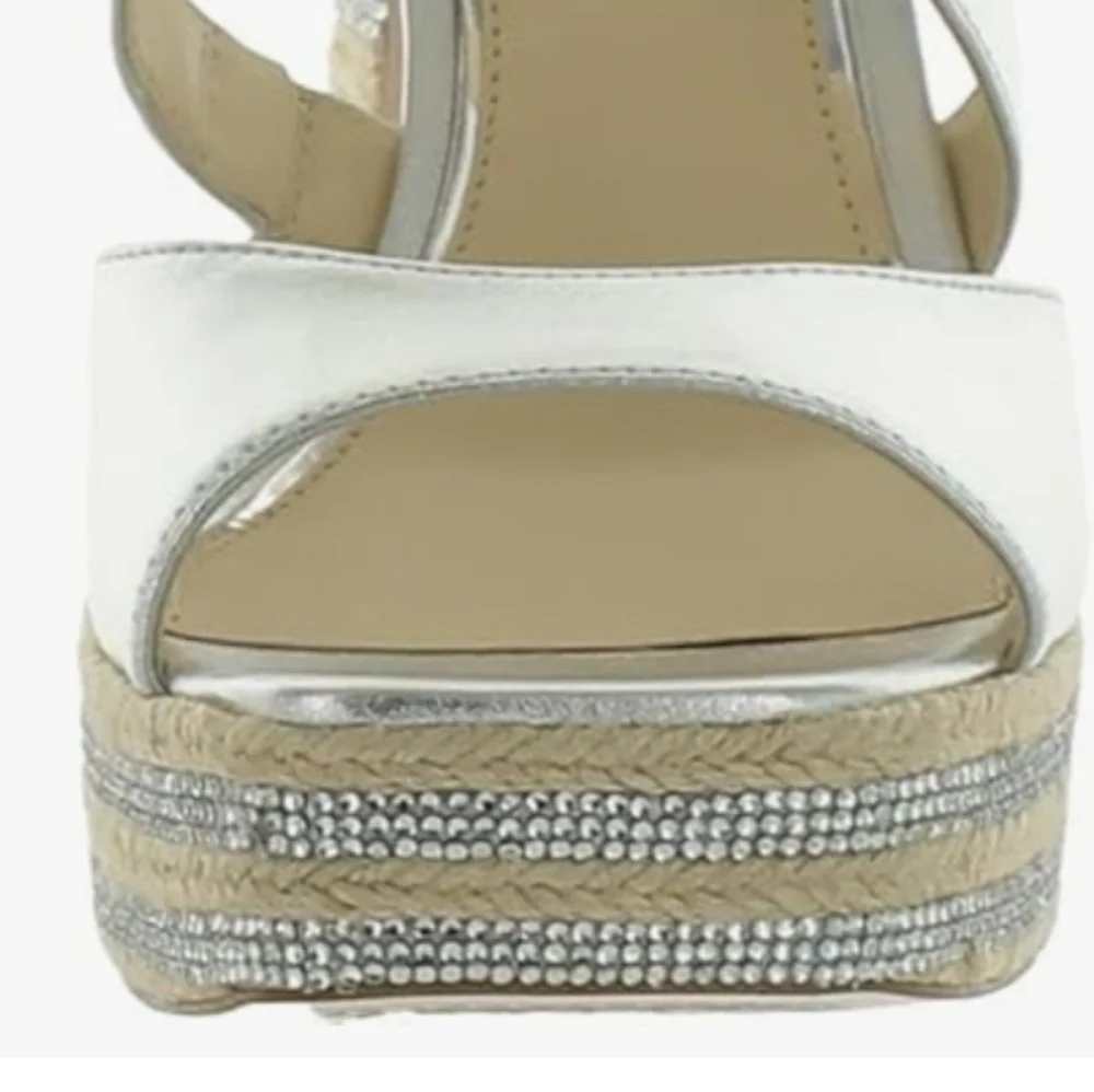 Jessica Simpson Women's Silver Dosia Embellished Faux Leather Sandals